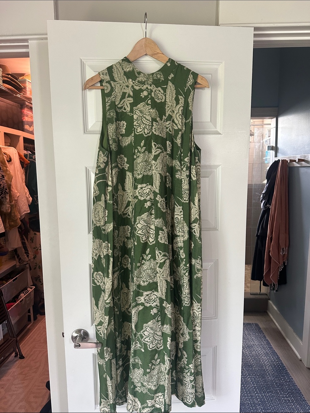Sleeveless Green Floral Maxi Dress